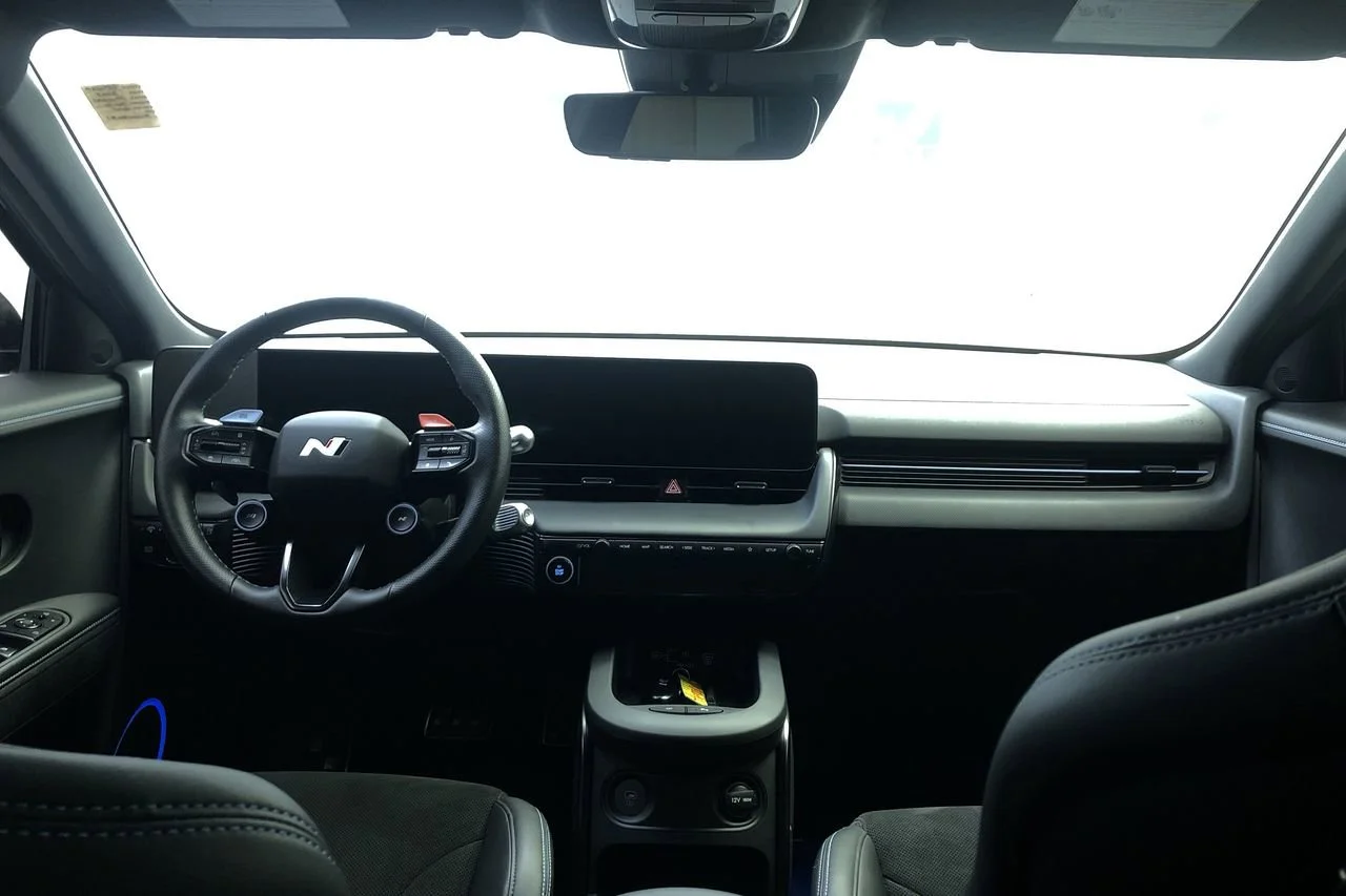 Used 2025 Ecotronic Gray Hyundai  image 10