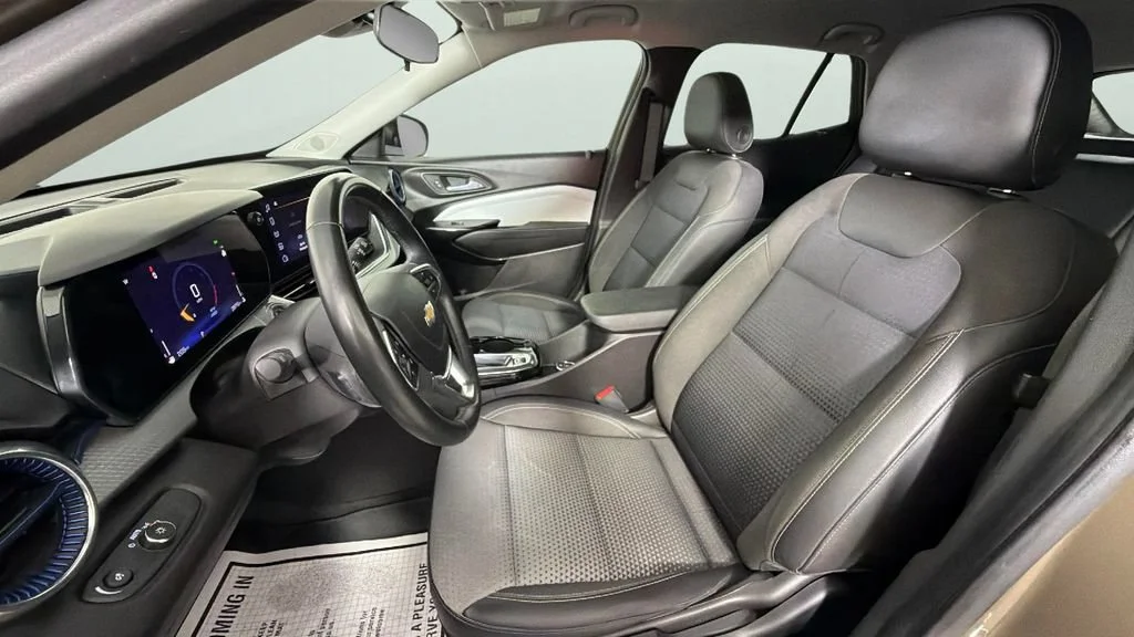 2024 Chevrolet Trax LT - Photo 33