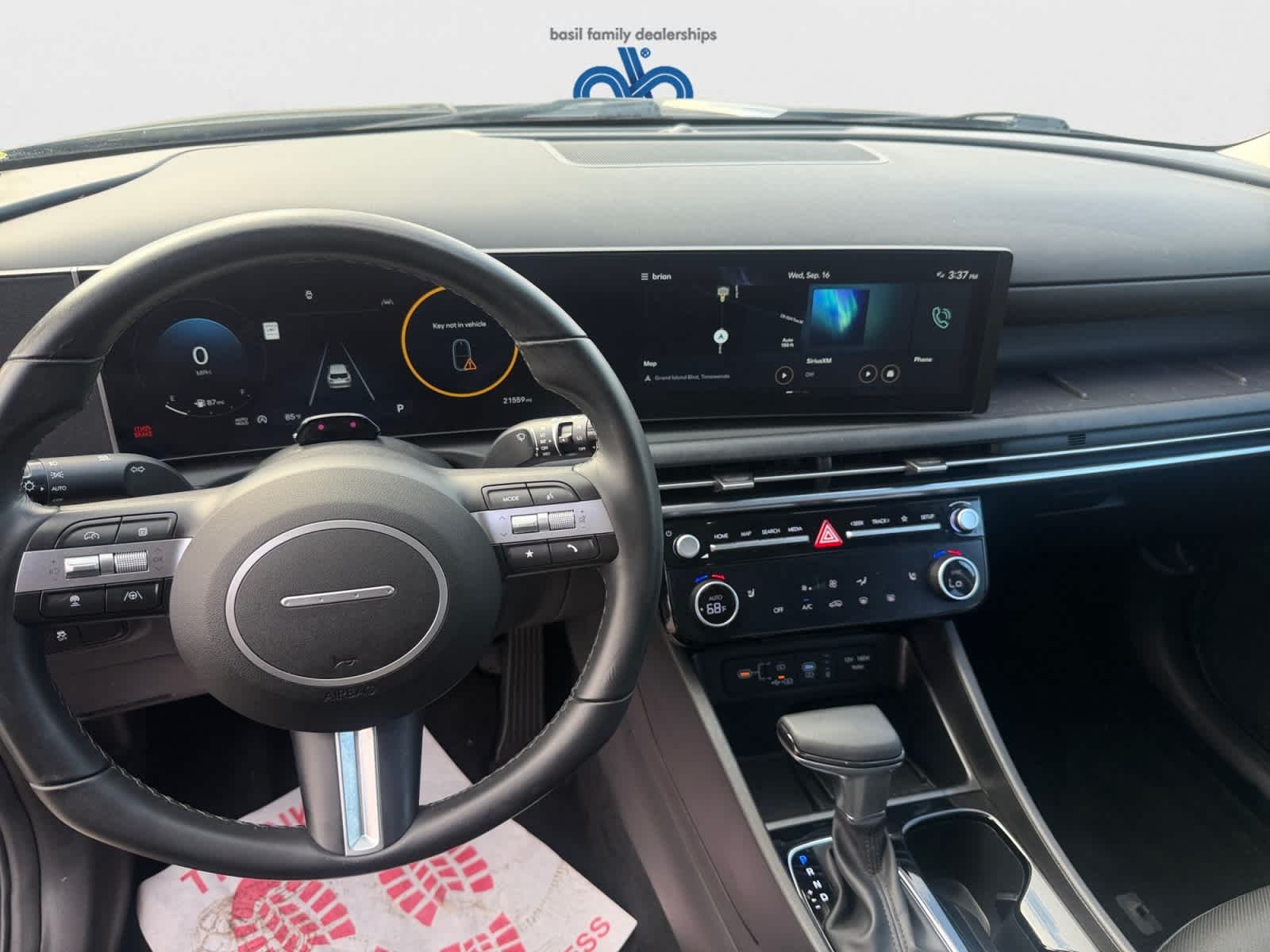 Used 2025 Atlantis Blue Hyundai SEL Convenience image 16