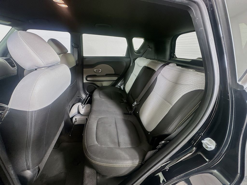 Used 2015 Black Kia Plus image 22