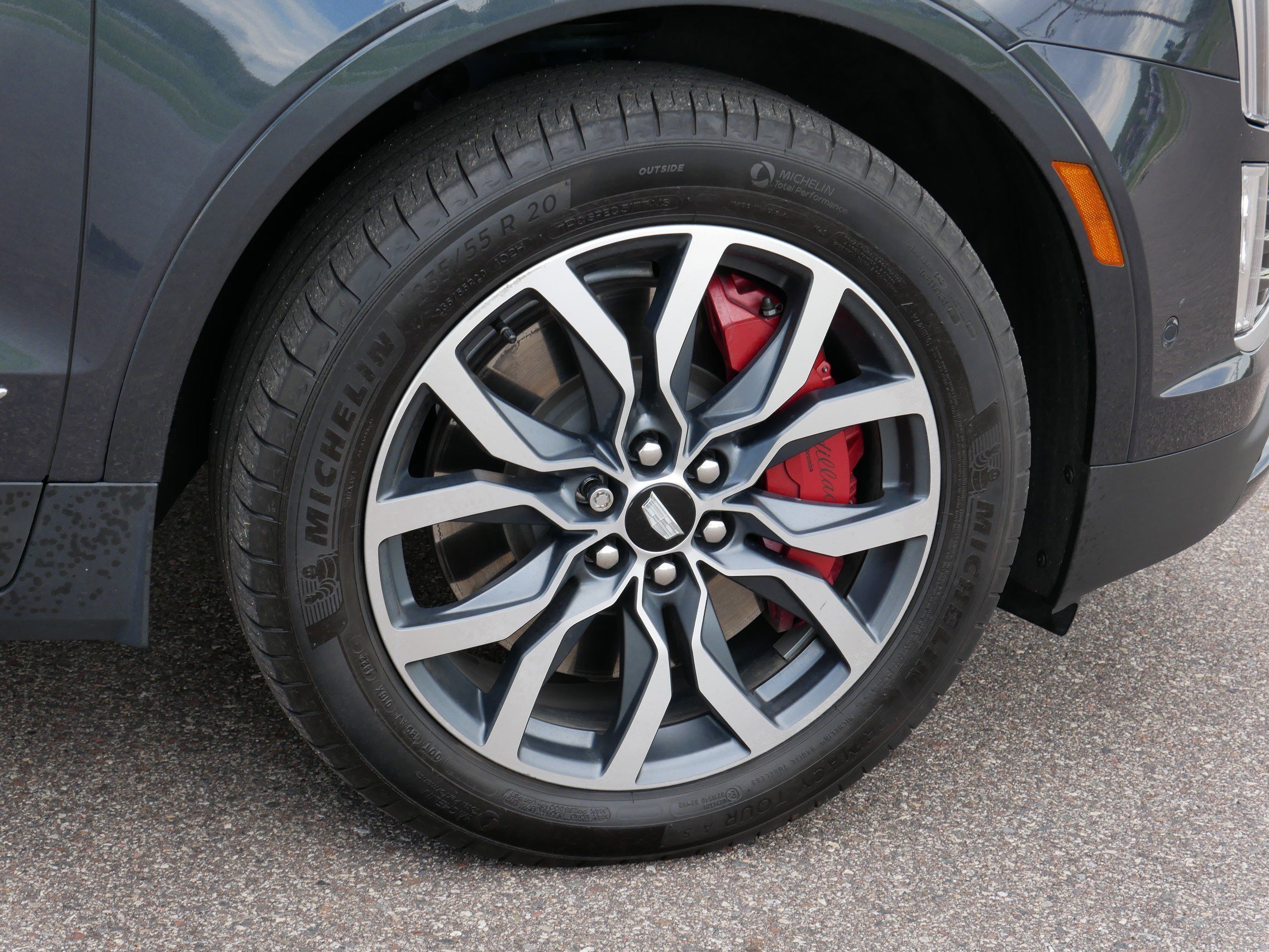 Used 2023 Wilder Metallic Cadillac Sport image 15