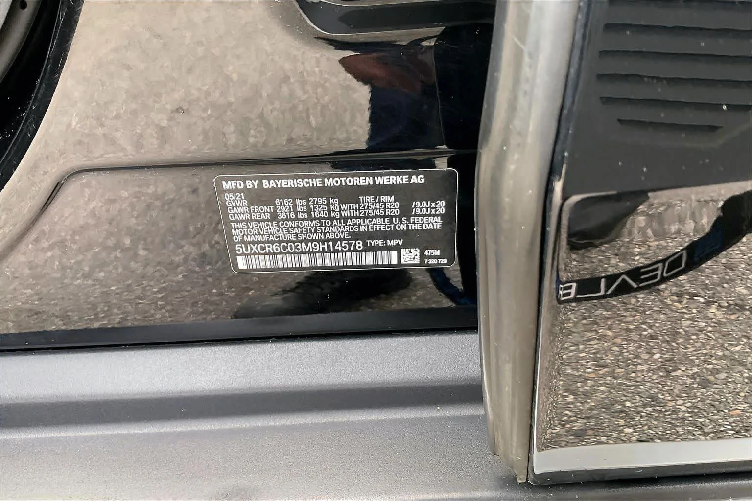 Used 2021 Black Sapphire Metallic BMW xDrive40i image 33