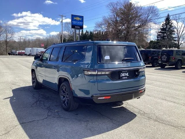 New 2026 Steel Blue Exterior Paint Jeep Limited Altitude image 5