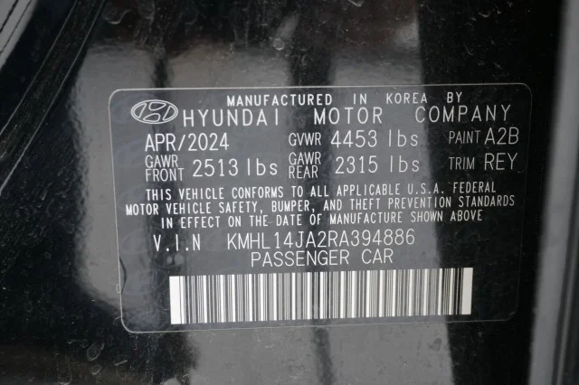 Used 2024  Hyundai SEL image 39