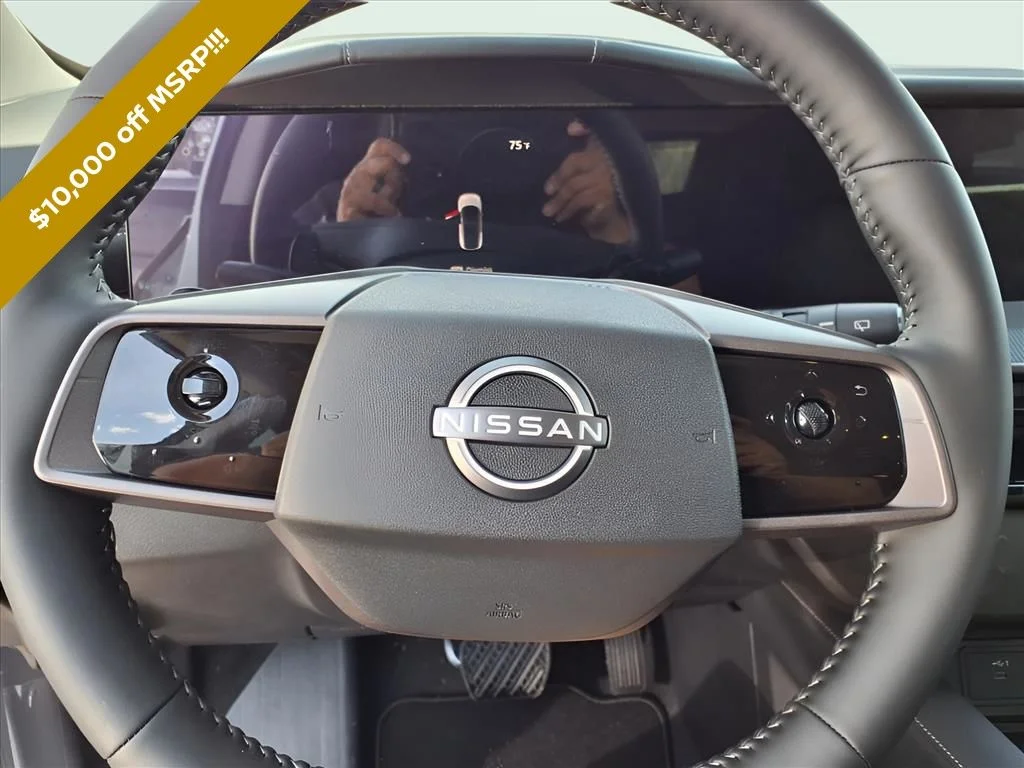 New 2025 Everest White TriCoat Nissan SV image 26