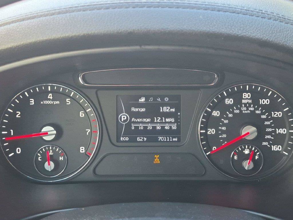 Used 2017 Red Kia LX image 13
