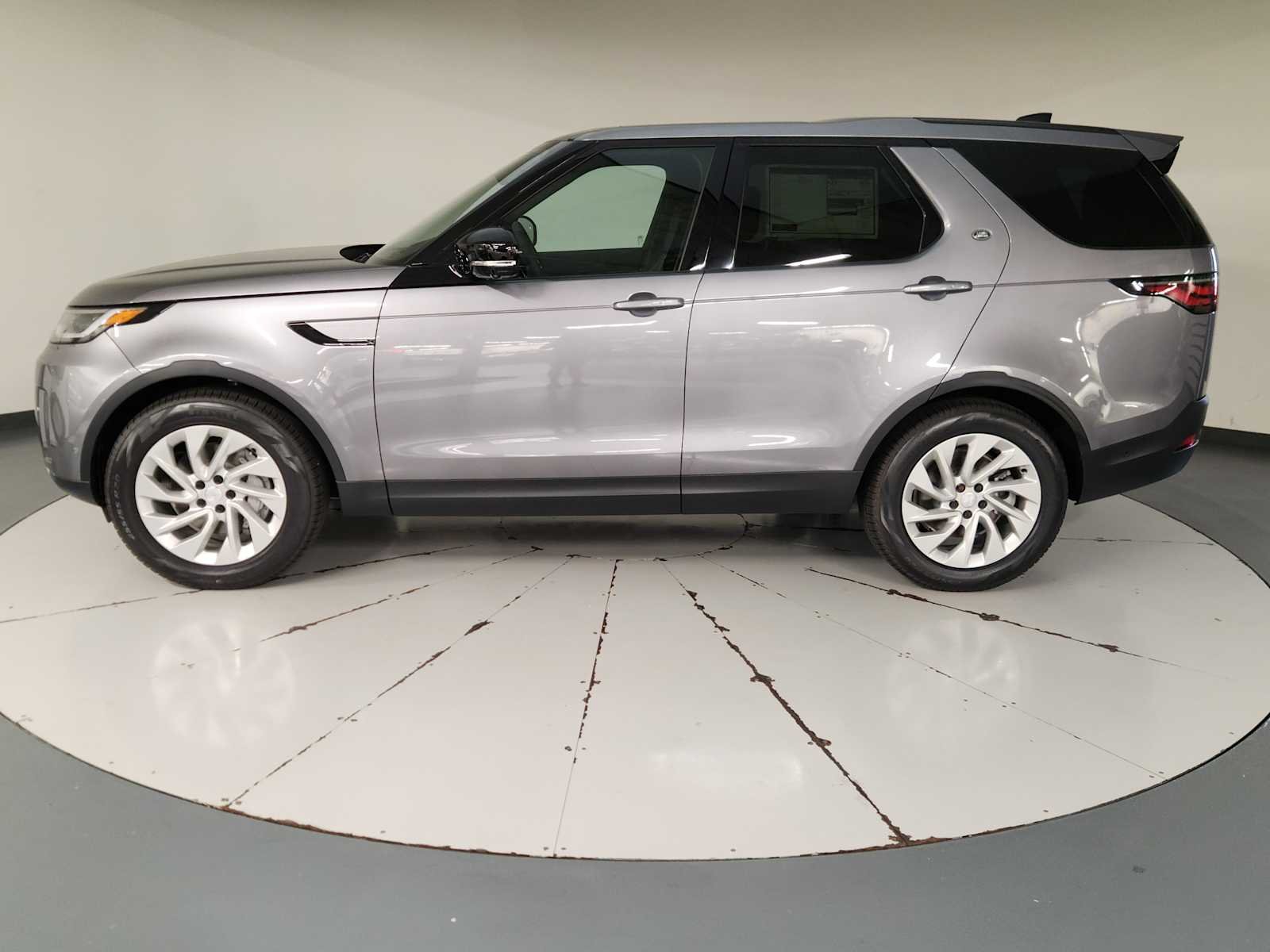 New 2026 Eiger Grey Land Rover S image 5