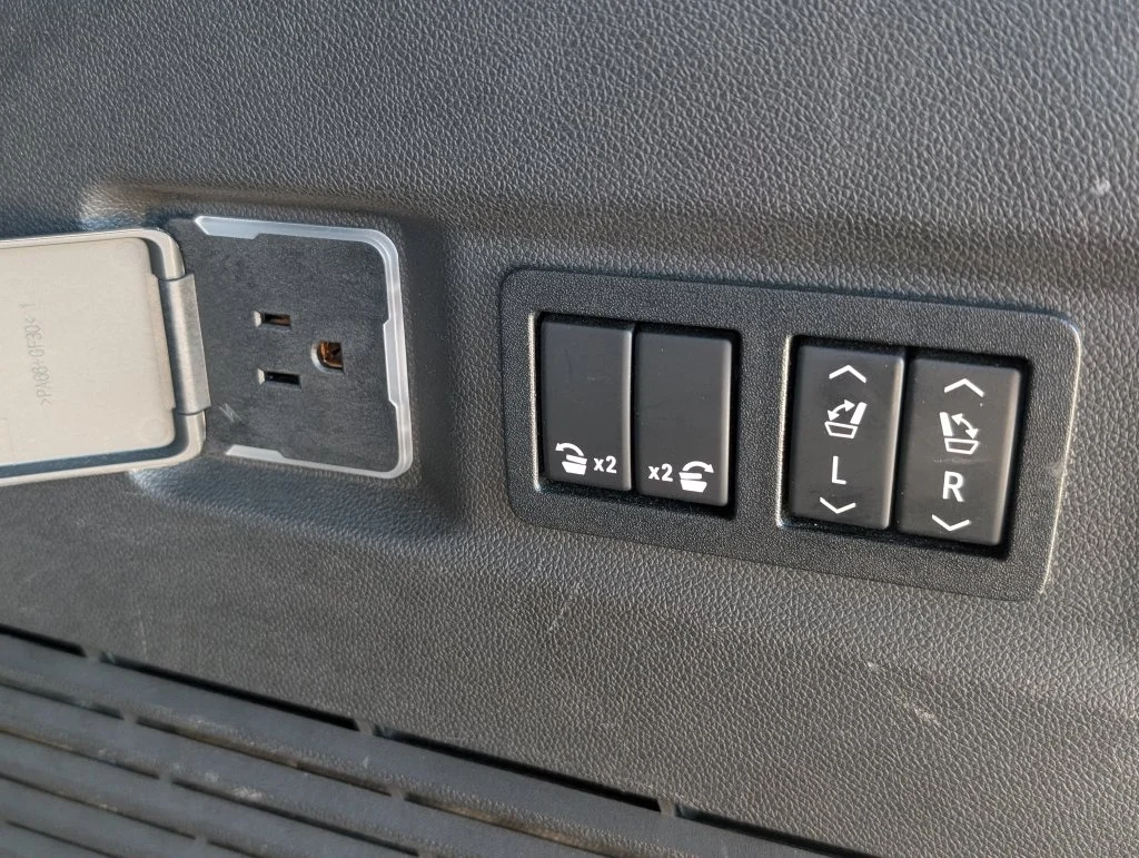Used 2021 Beige Chevrolet High Country image 39