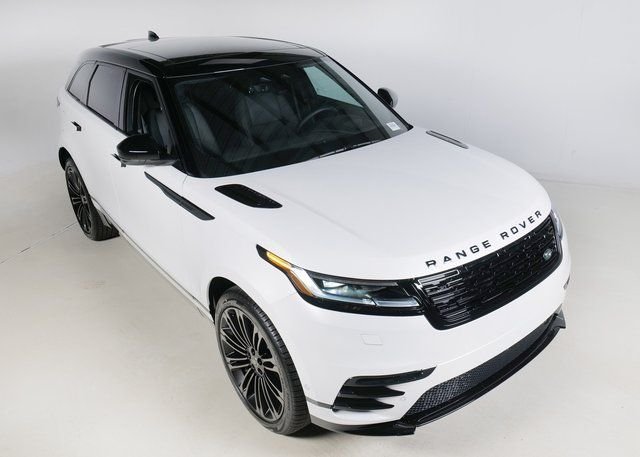 New 2026 Ostuni Pearl White Land Rover Dynamic SE image 28