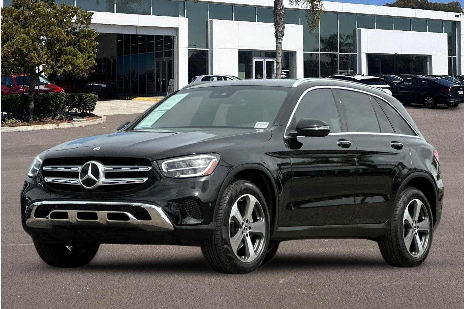 Used 2022 Black Mercedes-Benz GLC 300 image 7