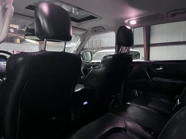 Used 2022 Gray Nissan SL image 10