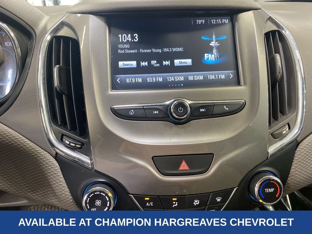 Used 2017 SUMMIT WHITE Chevrolet LT image 17
