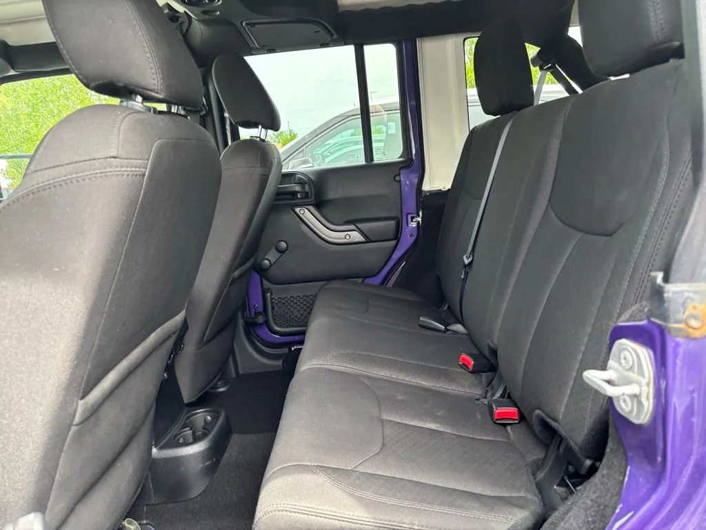 Used 2017 Purple Jeep Unlimited Sport image 9