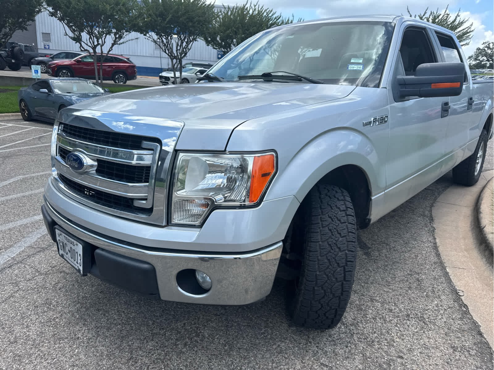Used 2013 Ingot Silver Metallic Ford XLT image 2