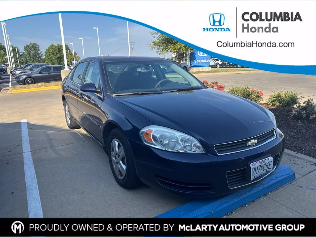 Used 2008 Blue Chevrolet LT image 1