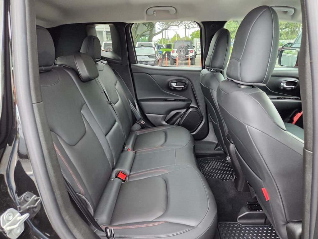 Used 2022 Black Jeep Trailhawk image 18