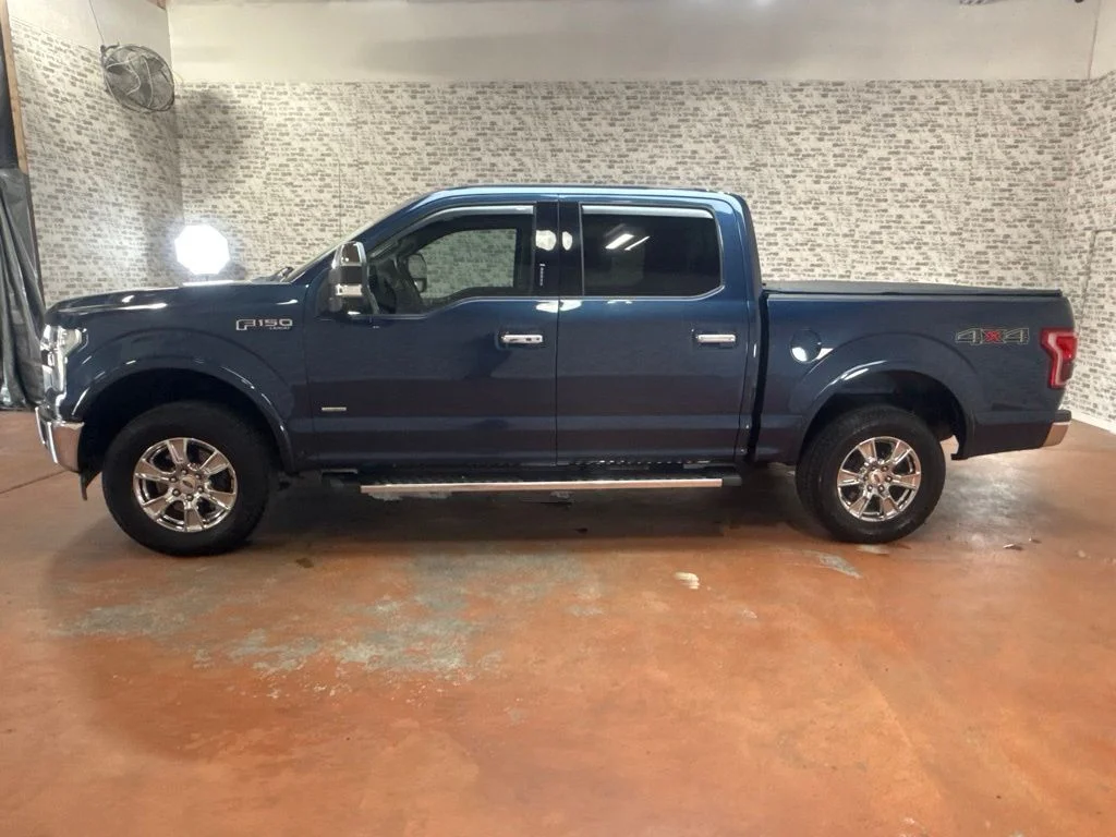 Used 2017 Blue Jeans Metallic Ford Lariat image 4