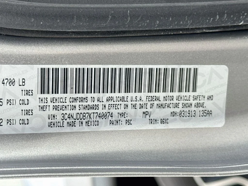 Used 2019 Silver Jeep Trailhawk image 38