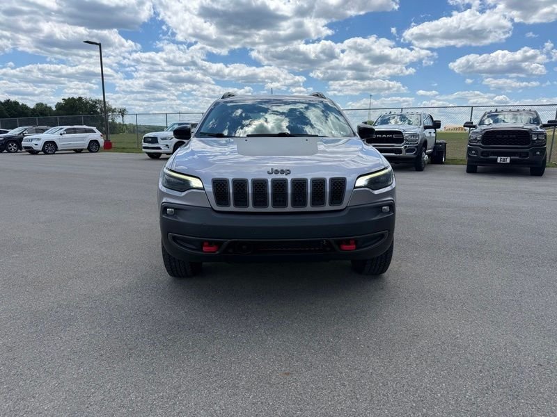 Used 2022 Silver Jeep Trailhawk image 2
