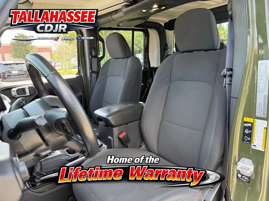 Used 2022 Green Clearcoat Jeep Sport image 14