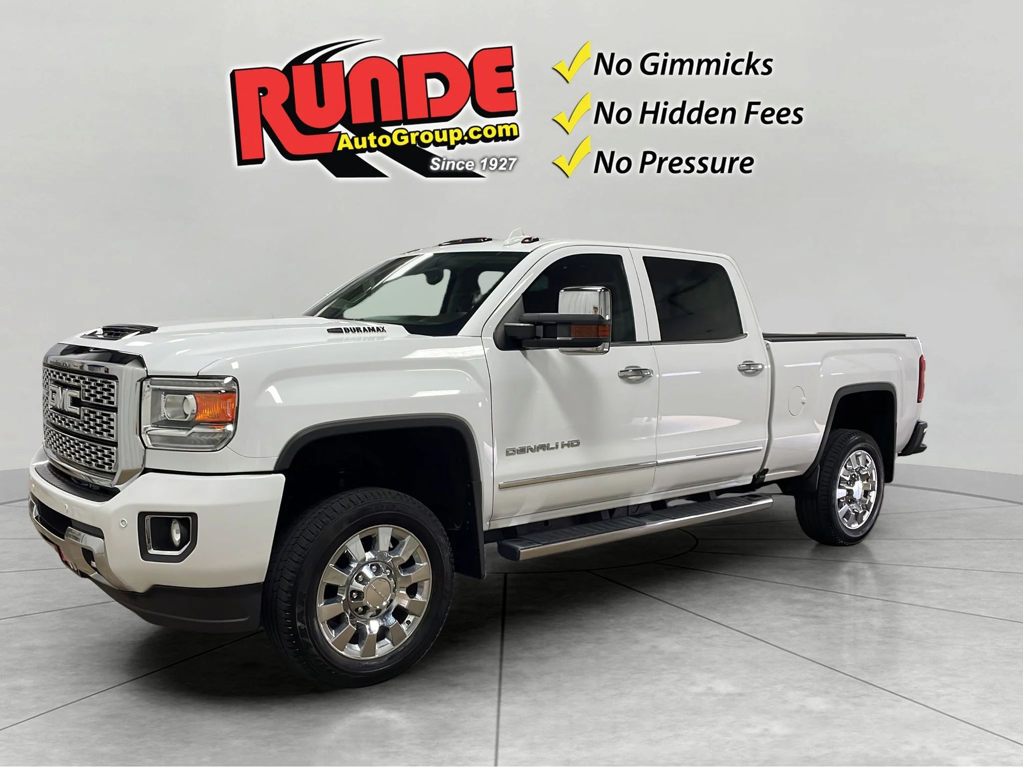 Used 2019 Summit White GMC Denali image 1
