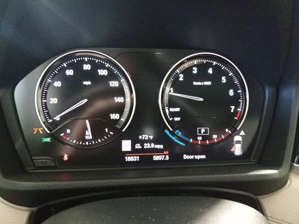 Used 2021 Mineral White Metallic BMW xDrive28i image 11