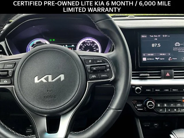 Used 2022 Red Kia LXS image 11