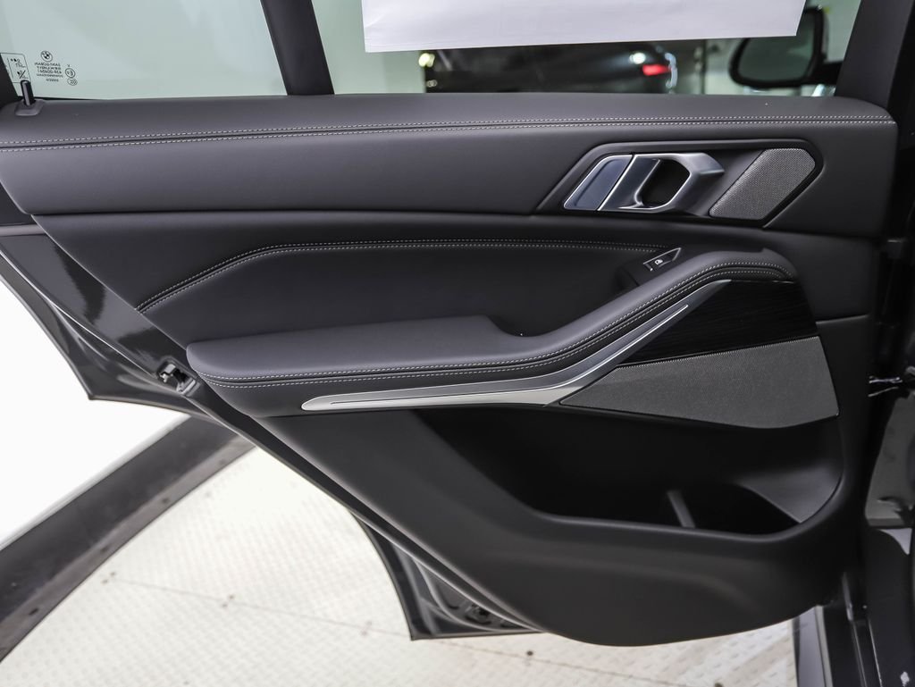 New 2026 Gray Metallic BMW xDrive40i image 20