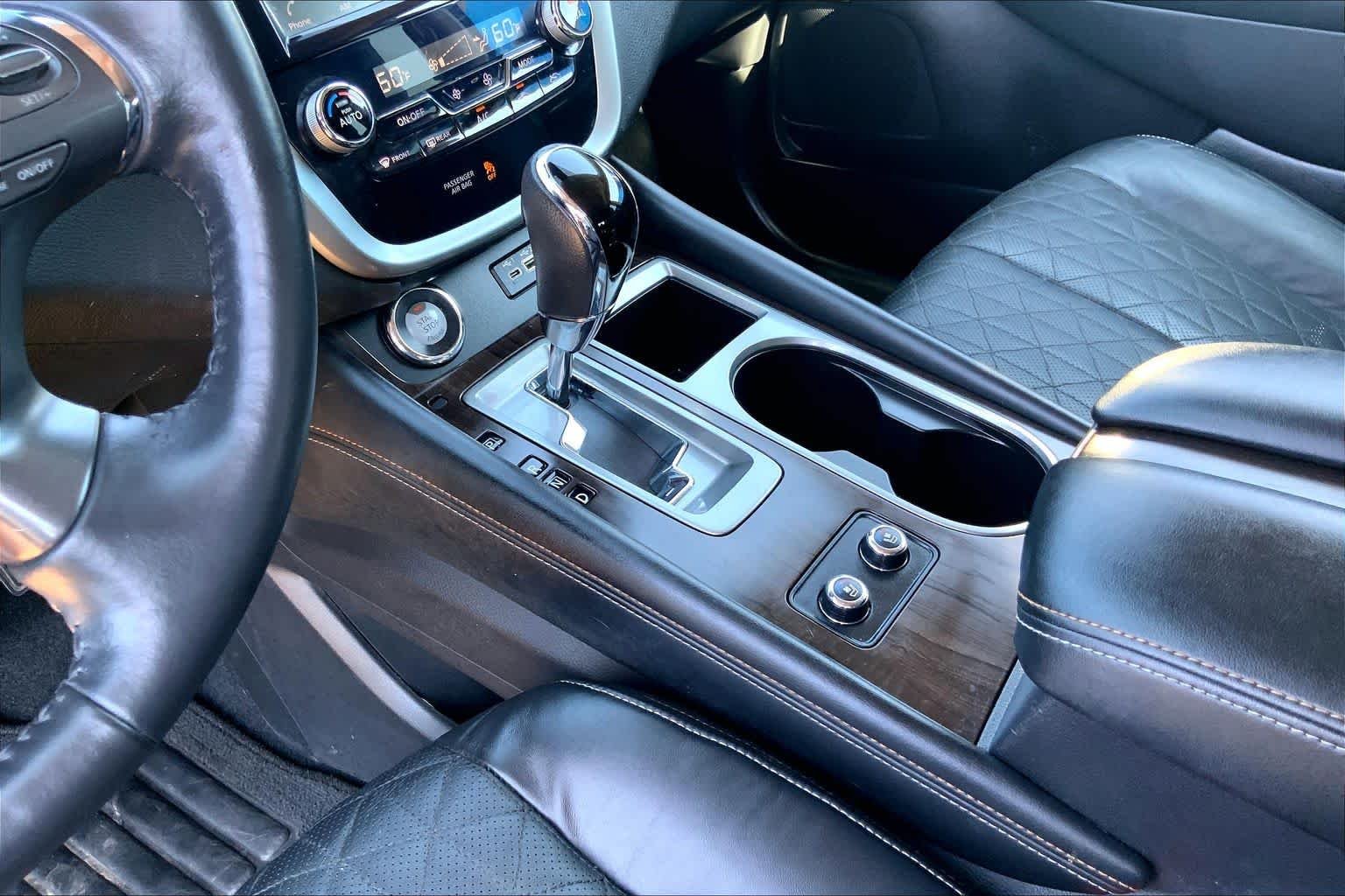 Used 2022 Scarlet Ember Tintcoat Nissan Platinum image 17