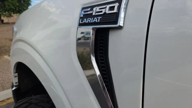 Used 2023 White Ford Lariat image 33
