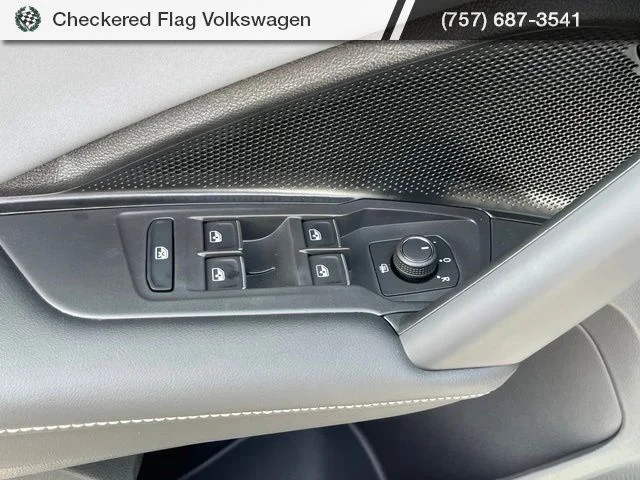 New 2026 White Volkswagen 2.0T SE image 15