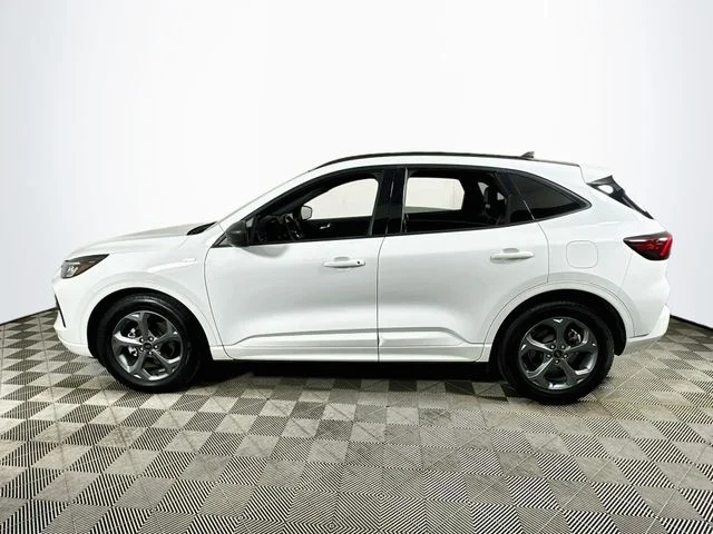 Certified Pre-Owned 2023 Ford Escape ST-Line