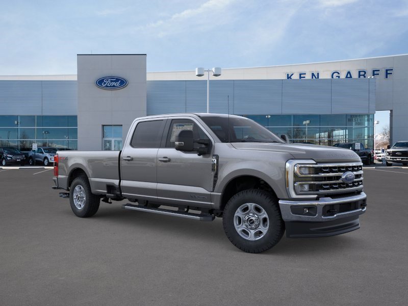 New 2026 Carbonized Gray Metallic Ford XLT image 8
