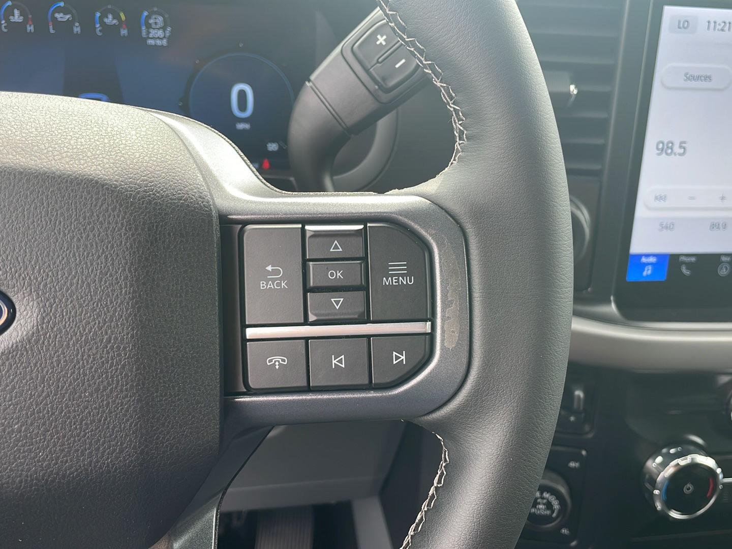 New 2026 Carbonized Gray Metallic Ford XLT image 15