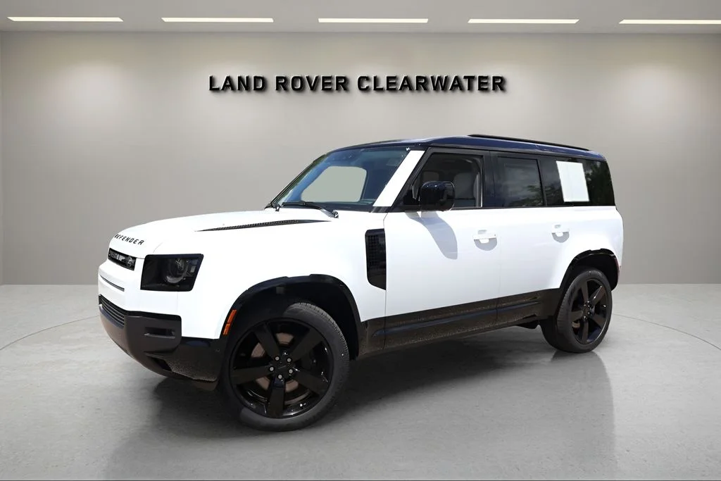 2026 Land Rover Defender 110 X-Dynamic SE P400's photo