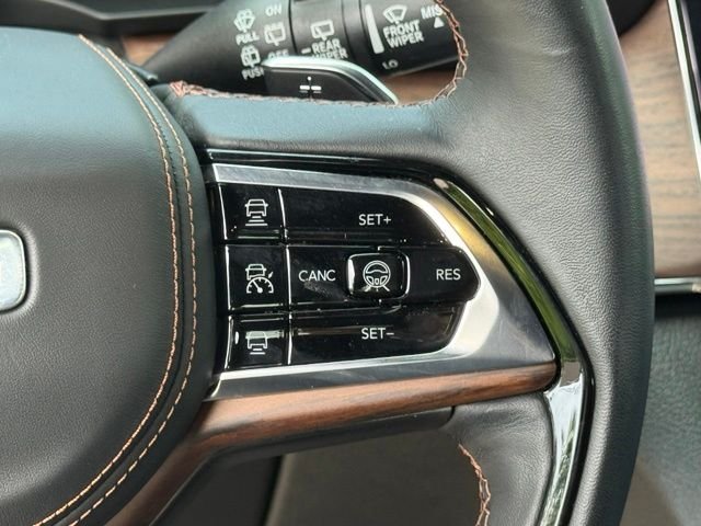 Used 2025 Bright White Clearcoat Jeep Summit image 26