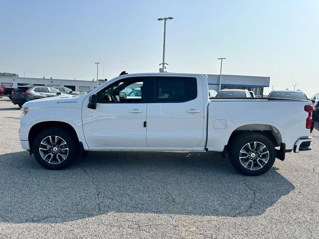 New 2026 Summit White Chevrolet RST image 2