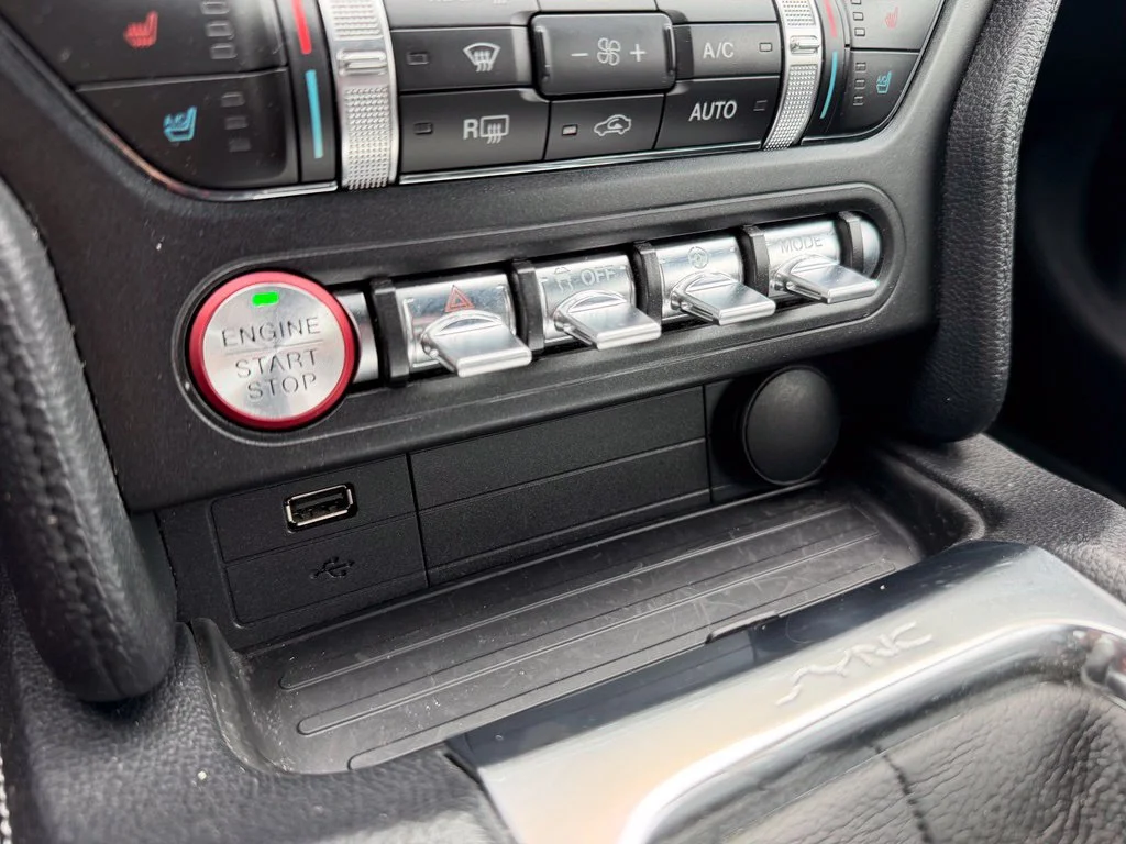 Used 2019 Oxford White Ford EcoBoost Premium image 23