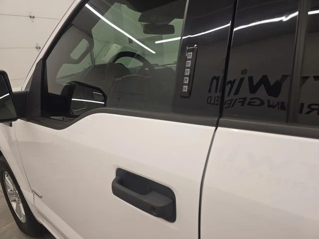 Used 2015 Oxford White Ford XLT image 19