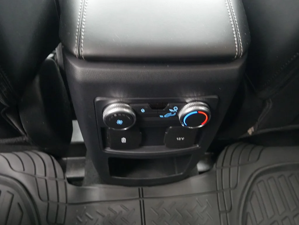 Used 2021 White Metallic Ford XLT image 33