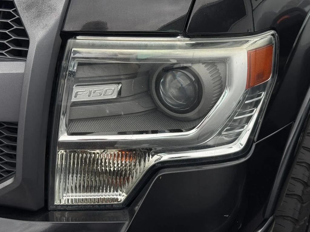 Used 2014  Ford XL image 19