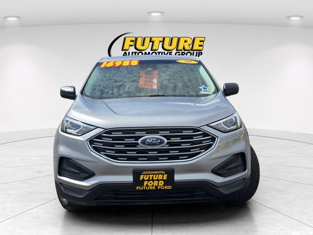 Used 2020 Silver Ford SE image 2