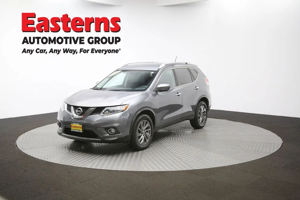 Used 2016 Gray Nissan SL image 53