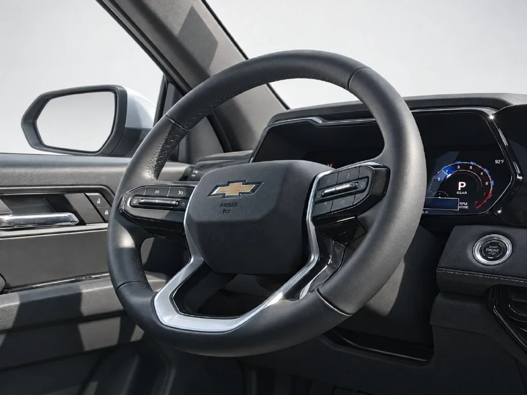 Used 2025 Black Chevrolet LT image 29