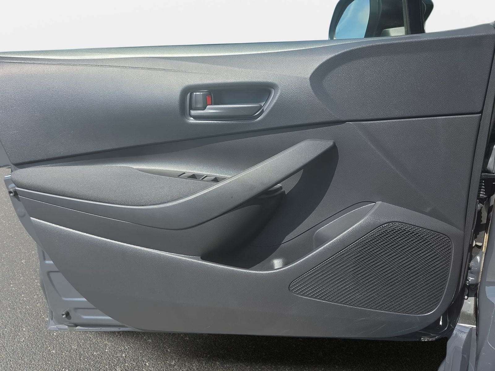 2026 Toyota Corolla LE - Photo 26