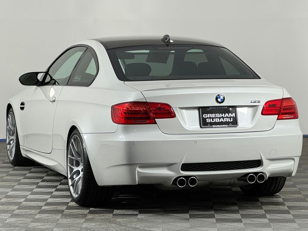 Used 2013 White Metallic BMW Base image 4