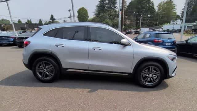 Used 2026 Cirrus Silver Metallic Mercedes-Benz GLA 250 image 9