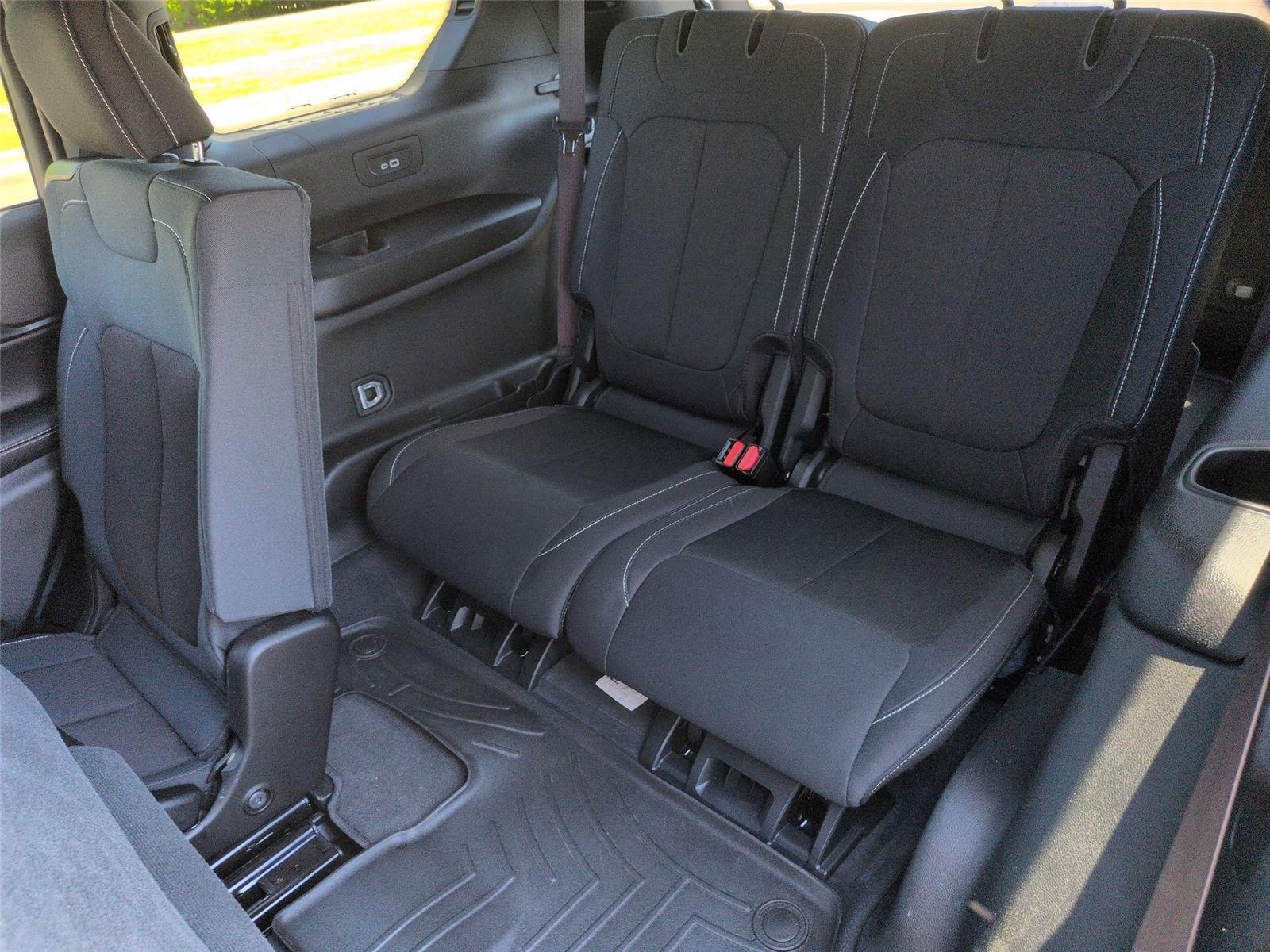 Used 2024 Bright White Clearcoat Jeep Laredo X image 35