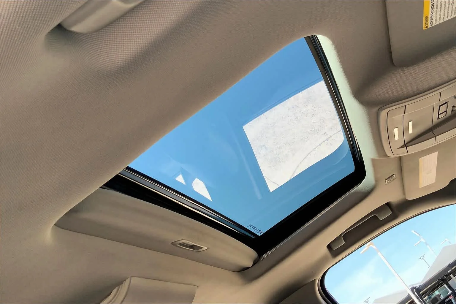 Used 2018 TUNGSTEN METALLIC Chevrolet LT image 12