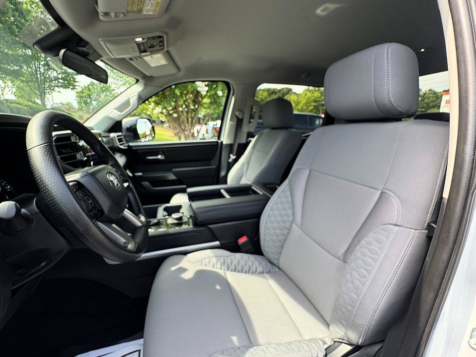 Used 2024 Ice Cap Toyota SR5 image 10
